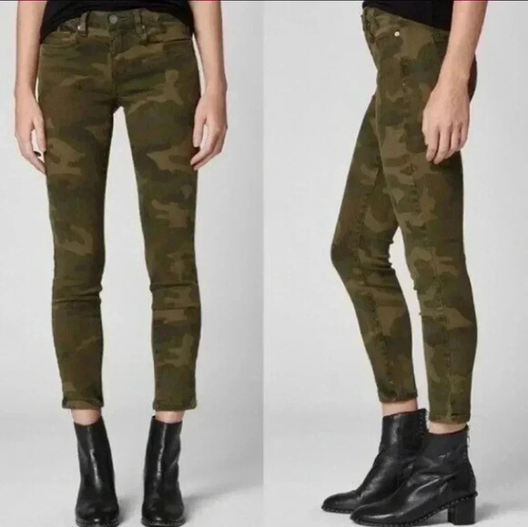 Revolve BLANK NYC Reade Camo Crop skinny jeans.  NWT - Picture 2 of 7